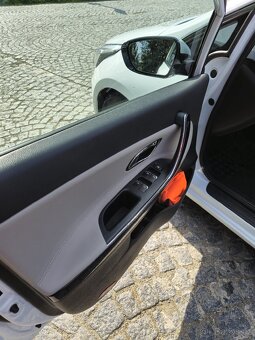 Kia Ceed 2016 sw 1.6 gdi Euro 2016 - 114 xxx km - 12