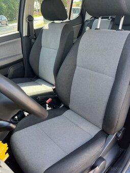 Škoda Fabia 1,2 manuál 1. Majitel 56 tis km 2015 - 12