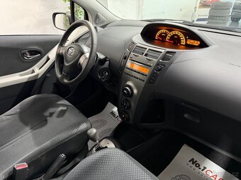 Toyota Yaris 1,3 VVT-i AUTOMAT KLIMA - 12