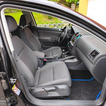 Volkswagen Golf V 1.4 16V 59kw, poctivých 149tkm, bez koroze - 12
