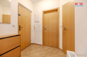 Prodej bytu 2+kk, 58 m², Zlín, ul. Bartošova, garážové stání - 12