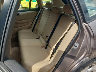 BMW X1 XDRIVE 18d - 12