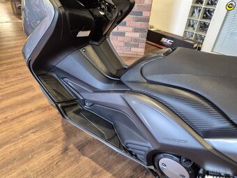 Yamaha T-Max 530 - 12
