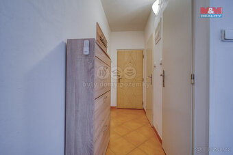 Prodej bytu 3+1, 75 m², Pernarec - 12