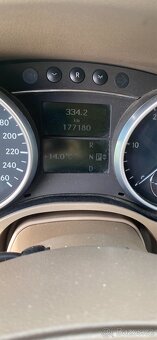 Mercedes Benz ML 320 CDI - 12