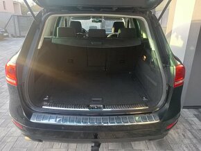 VW Touareg 3.0 TDi 4x4 bez AD blue,na pružinách - 12