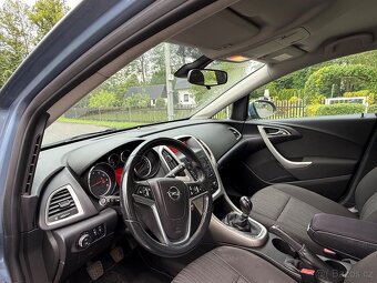 Opel Astra J 1.6 - 12
