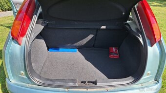 Ford Focus 1.6 (74 kW), hatchback, r. v. 2001 - 12