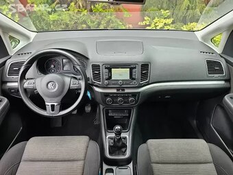 VW Sharan 2.0 TDI 103kW,4x4,Xenon,Navi,Serviska. - 12