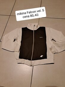 Svetry a mikiny - 12