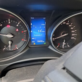 Toyota Avensis T27 kombi 2,0 D – 4D 105 kW - 12