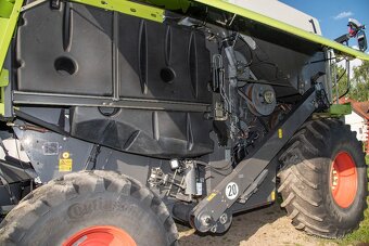 Claas Lexion 650 - 12