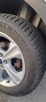 FORD KUGA 2,0TDCI AWD - 12