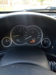 Opel Combo Tour 1.7cdti 74kw Isuzu  rok 2010 XL - 12
