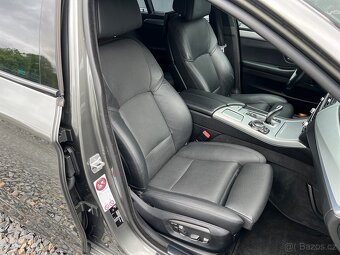 Bmw F10 LCI 530D 190Kw TV / Roletky / NBT / Ventilace - 12