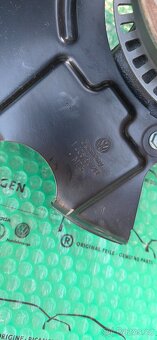 Škoda octavia I - Nová orig. kompletní těhlice RS - 12