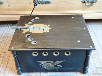 Starožitný hrací stroj, flašinet Ariosa, 1898, Německo - 12