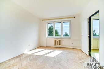 Prodej družstevního bytu 3+1 s lodžií v Ostravě-Porubě - 12