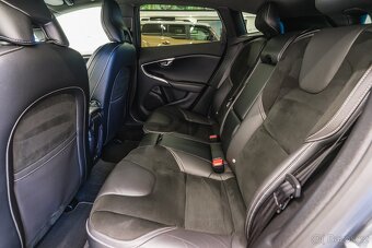 Volvo V40 2018 D3 110kW R-design nez.topení,LED,tažné zař. - 12
