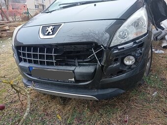 Peugeot 3008 1.6 HDI - 12