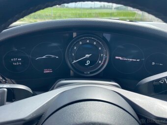 Porsche 911 Carrera 4 - 12