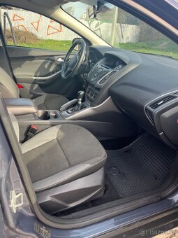 Ford Focus Kombi 2012 1.6 TDCI - 12