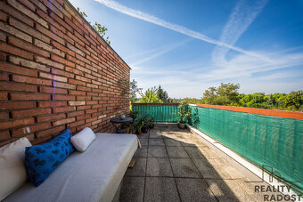 Prodej rodinného domu 315 m2, pozemek 834 m2, Perunská Hodon - 12