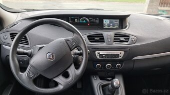Renault Scénic, 1.6i / 81KW - 12