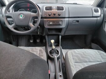 FABIA II r.09 104000km-GARANCE po 1. majiteli r.1950, po STK - 12