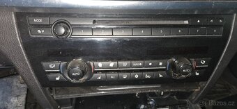 Bmw 7 f01 sedačky interiér - 12