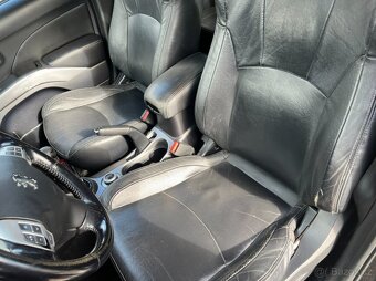 Pugeot 4007 2.2Hdi - 12