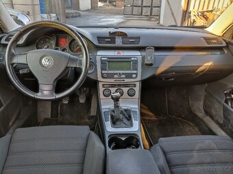 VW Passat B6 2.0 TDI 103 kW. - 12