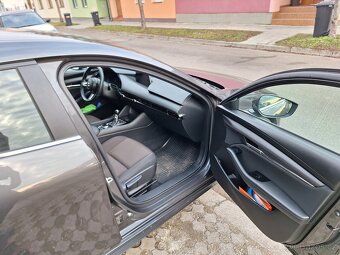 Mazda 3 BP 2019 90kW 122k manuál, ČR - 12