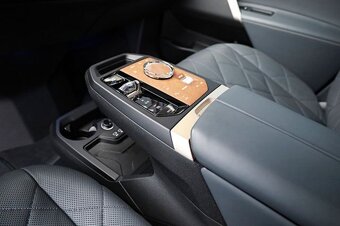BMW iX M60 nebourané (č. B21) - 12