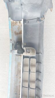 Mazda B2500 – Nárazník přední - 12