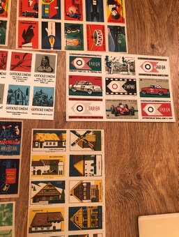 STAROŽITNOSTI 1900-1980 ZNÁMKY, POHLEDNICE FOTKY Z PŮDY - 12