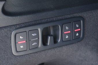 Audi Q7, 3,0TDI, 200 kw, 7 míst - 12