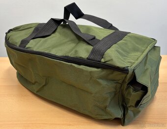 Tříkomorová loďka CARBON GPS s baterií 12000mAh včetně obalu - 12