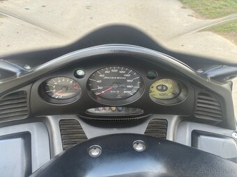 Honda FJS600 Silver Wing - 12