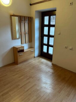 Nabízíme k pronájmu dva byty 2kk v Jemnici. - 12