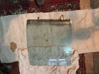 Okna Hilux surf - 12