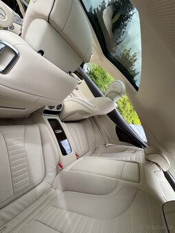 Mercedes-Benz Třídy S 4,7 S 500 4Matic Coupé - 12