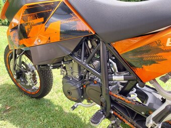 KTM 690 SM - 12