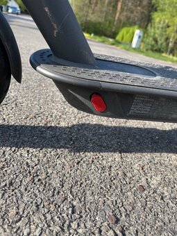 Elektrická koloběžka Xiaomi mi scooter Pro 2 - 12