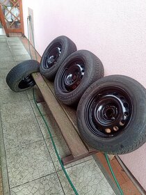 Plechové disky zimní pneu na dojetí - 12