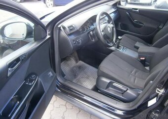 Volkswagen Passat 1.6 FSi benzín manuál 85 kw - 12