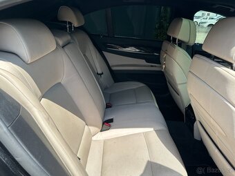 BMW 740D xDrive 2010 - 12
