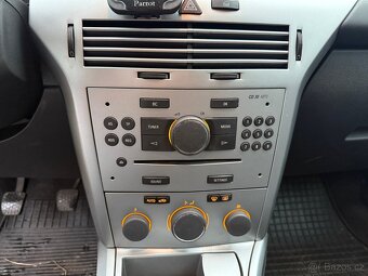 Opel Astra Combi 1.7CDTI 1.MAJITEL ČR DPH - 12