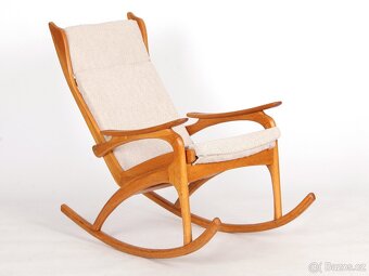 Nově zrenovované houpací retro křeslo ÚLUV . - 12