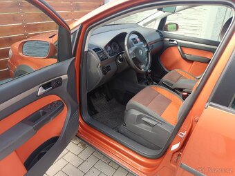 Volkswagen Touran Cross 2.0TDi 103kW - 12